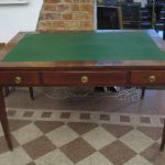 433 2557 WRITING DESK